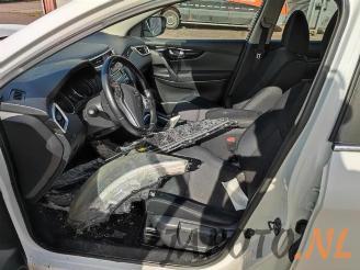 Nissan Qashqai Qashqai (J11), SUV, 2013 1.2 DIG-T 16V picture 9