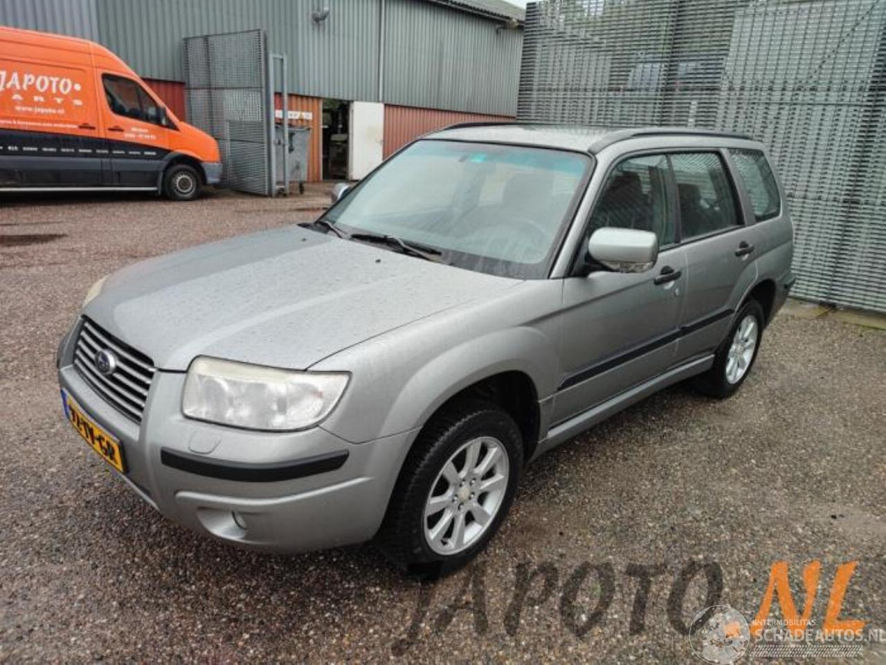 Subaru Forester Forester (SG), SUV, 2002 / 2008 2.0 16V X