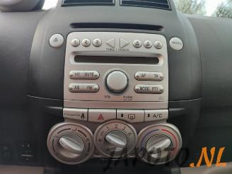 Daihatsu Sirion Sirion 2 (M3), Hatchback, 2005 1.3 16V DVVT picture 14