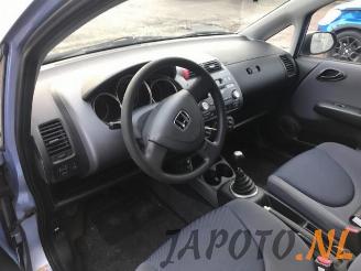 Honda Jazz Jazz (GD/GE2/GE3), Hatchback, 2002 / 2008 1.2 i-DSi picture 10