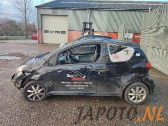 Toyota Aygo Aygo (B10), Hatchback, 2005 / 2014 1.0 12V VVT-i picture 2