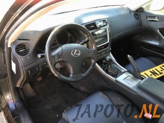 Lexus IS  picture 11