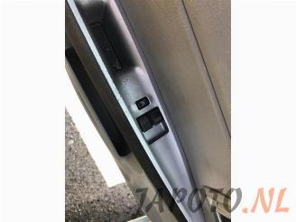 Mazda 2 2 (NB/NC/ND/NE), Hatchback, 2003 / 2007 1.4 16V picture 12