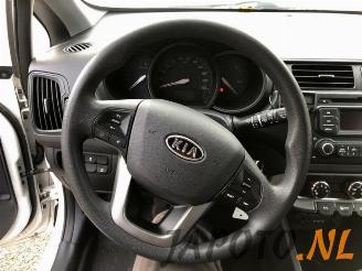 Kia Rio Rio III (UB), Hatchback, 2011 / 2017 1.2 CVVT 16V picture 11