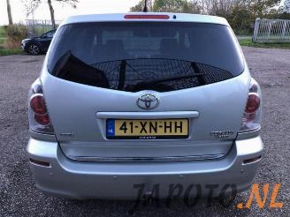 Toyota Corolla-verso Corolla Verso (R10/11), MPV, 2004 / 2009 1.6 16V VVT-i picture 6