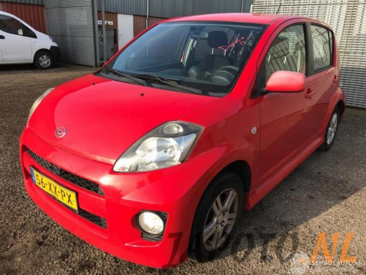 Daihatsu Sirion Sirion 2 (M3), Hatchback, 2005 1.3 16V DVVT