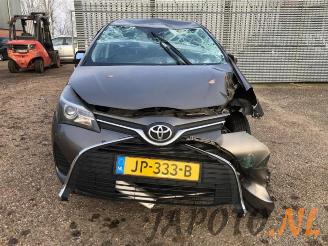 Toyota Yaris Yaris III (P13), Hatchback, 2010 / 2020 1.0 12V VVT-i picture 2