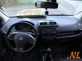 Mitsubishi Space-star Space Star (A0), Hatchback, 2012 1.0 12V picture 9