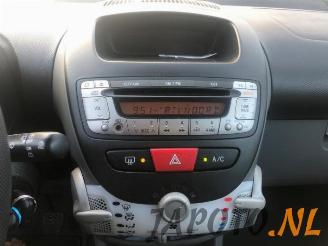 Toyota Aygo Aygo (B10), Hatchback, 2005 / 2014 1.0 12V VVT-i picture 10