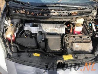 Toyota Prius Prius (ZVW3), Hatchback, 2009 / 2016 1.8 16V picture 16