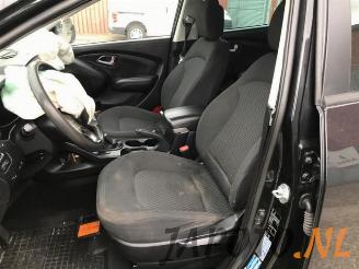 Hyundai Ix35 iX35 (LM), SUV, 2009 / 2015 2.0 16V picture 12