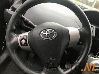 Toyota Yaris Yaris II (P9), Hatchback, 2005 / 2014 1.4 D-4D picture 9