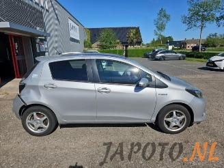 Toyota Yaris Yaris III (P13), Hatchback, 2010 / 2020 1.5 16V Hybrid picture 6