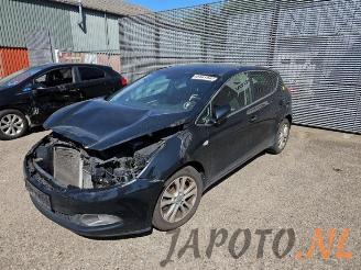 Salvage car Kia Cee d Cee'd (JDB5), Hatchback 5-drs, 2012 / 2018 1.6 CRDi 16V VGT 2015/7