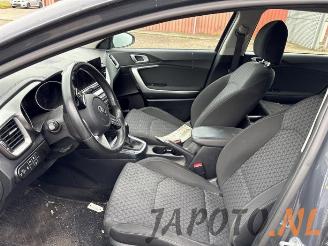 Kia Cee d Ceed Sportswagon (CDF), Combi 5-drs, 2018 1.0i T-GDi 12V picture 10