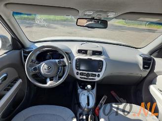 Kia Soul Soul II (PS), MPV, 2014 / 2018 EV picture 9