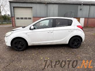 Hyundai I-20 i20, Hatchback, 2008 / 2015 1.4i 16V picture 2