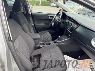 Toyota Auris Auris Touring Sports (E18), Combi, 2013 / 2018 1.8 16V Hybrid picture 12
