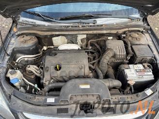 Hyundai I-30 i30 Crosswagon (WWH), Combi, 2007 / 2012 1.6 CVVT 16V picture 13