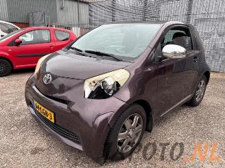Salvage car Toyota iQ iQ, Hatchback 3-drs, 2009 / 2015 1.0 12V VVT-i 2010/4