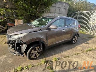 Salvage car Kia Sportage Sportage (SL), Terreinwagen, 2010 / 2016 2.0 CVVT 16V 4x2 2011/9