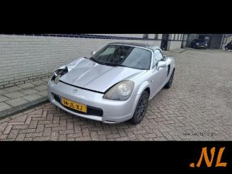 Salvage car Toyota Mr-2 MR2 (ZZW30), Cabrio, 1999 / 2007 1.8 16V VT-i 2000/7