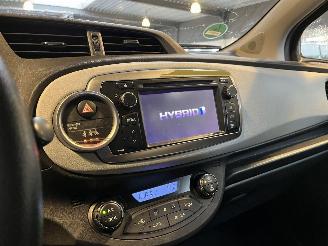 Toyota Yaris 1.5 Full Hybrid NL NAP! picture 18