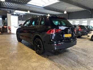 Volkswagen Tiguan 1.5 TSI Comfortline Business picture 3