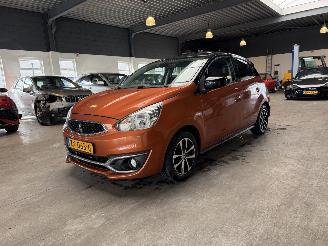 krockskadad bil auto Mitsubishi Space-star 1.2 Life Automaat! 105.000 KM 2017/2