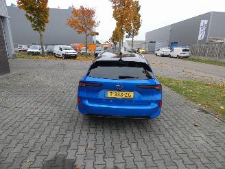 Opel Astra SPORTS TOURER 1.2 Bns Elegance picture 4