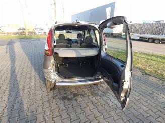Toyota Yaris-verso Yaris Verso 1.3 VVT-i Sol picture 5