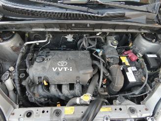 Toyota Yaris-verso Yaris Verso 1.3 VVT-i Sol picture 19