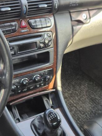 Mercedes C-klasse C (W203) Sedan 2.0 C-180 16V (M111.951) [95kW] 6-BAK picture 9