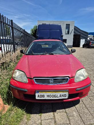 Sloopauto Honda Civic (EJ/EK) 1.4iS 16V Hatchback, 2Dr, Benzine, 1.396cc, 66kW (90pk), FWD, D14A4,AUTOMAAT 1997/1