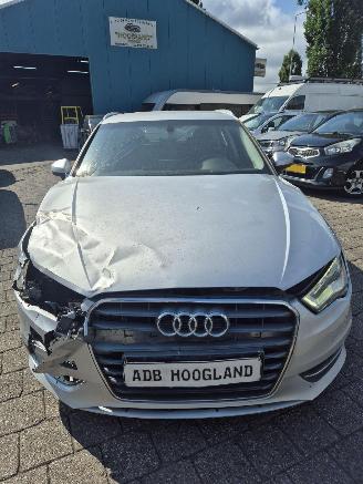  Audi A3 Sportback (8V1/8VK) 1.4 TFSI 16V Hatchback, 2Dr, Benzine, 1.395cc, 90kW (122pk), FWD, CXSA, 6-BAK 2013/1