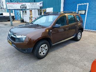 Avarii autoturisme Dacia Duster Duster (HS) SUV 1.6 16V (K4M-690(K4M-F6 2013/2