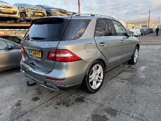 Mercedes ML 250 CDI 150KW Autom. Clima Navi Bleutec Edition 1 picture 3