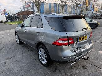 Mercedes ML 250 CDI 150KW Autom. Clima Navi Bleutec Edition 1 picture 4