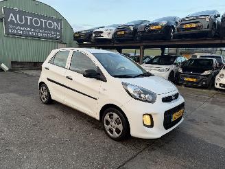 skadebil auto Kia Picanto 1.0 CVVT 49KW EconomyPlusLine 5-Deurs NAP 2016/8