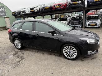 Ford Focus 1.0 92KW Clima Navi Titanium Edition NAP picture 6