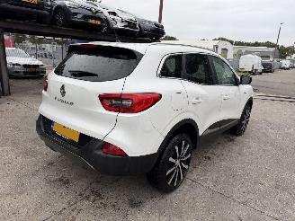 Schadeauto Renault Kadjar 1.2 TCE 96KW Autom. Pano Clima Navi Led Bose NAP 2016/10