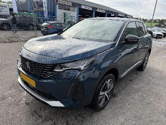 Schadeauto Peugeot 3008 1.6 Hybrid Autom.165KW Allure Pack Business Clima Navi Camera Led NAP 2022/7