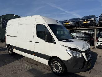 skadebil bedrijf Mercedes Sprinter 315 CDI Autom. 110KW L2H2 Clima Navi Camera FWD NAP 2023/3