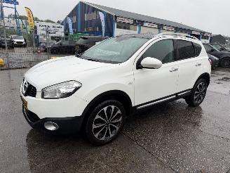 krockskadad bil auto Nissan Qashqai 1.6 86KW Clima Navi Pano Camera Connect Edition NAP 2011/4
