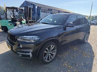 Voiture accidenté BMW X5 xDrive40e 180KW Autom. High Executive NAP 2015/12