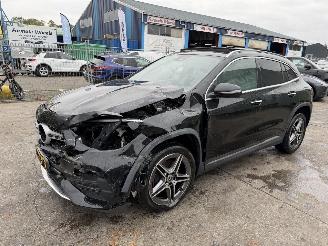 Mercedes GLA 250 e 118KW Pano Sfeerverlichting Clima Navi AMG-Line picture 2