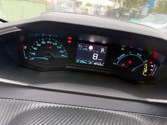 Peugeot e-208 50 kWh 100KW Navi Clima Led Active Pack NAP picture 12