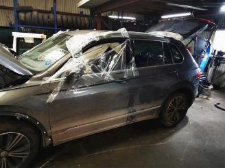 Volkswagen Tiguan Tiguan (AD1), SUV, 2016 / 2024 2.0 TDI 16V BlueMotion Technology SCR picture 3