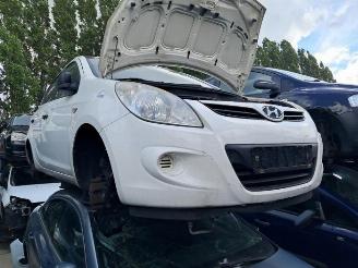 Vrakbiler auto Hyundai I-20 i20, Hatchback, 2008 / 2015 1.2i 16V 2009/2