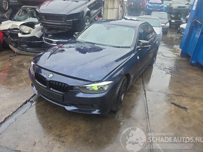 BMW 3-serie 3 serie (F30), Sedan, 2011 / 2018 320d 2.0 16V EfficientDynamicsEdition